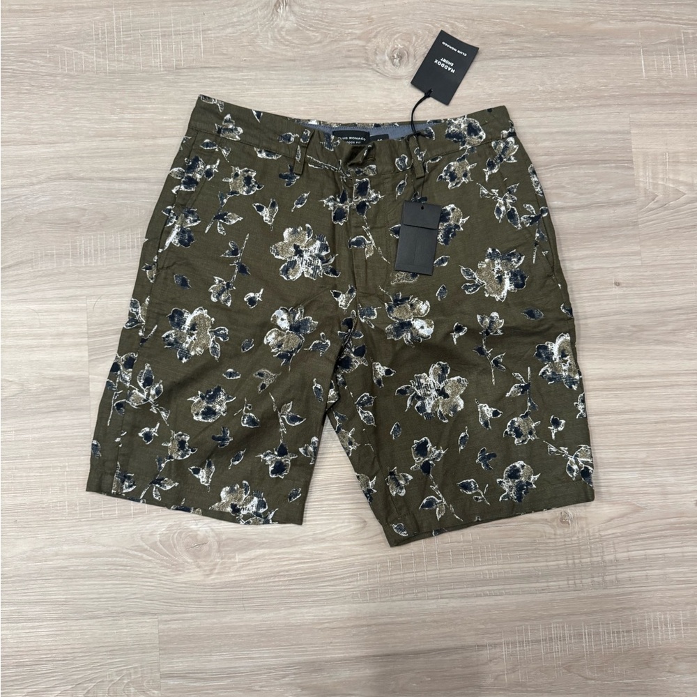 Club Monaco Maddox Fit Shorts